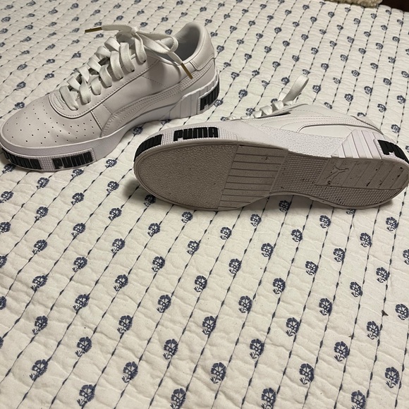 Puma Sneakers - Picture 4 of 6